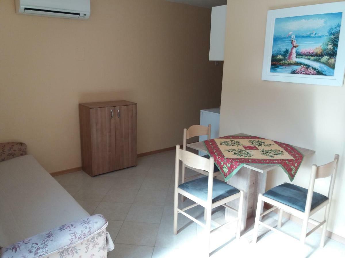 Apartmani Damiani Grožnjan Buitenkant foto